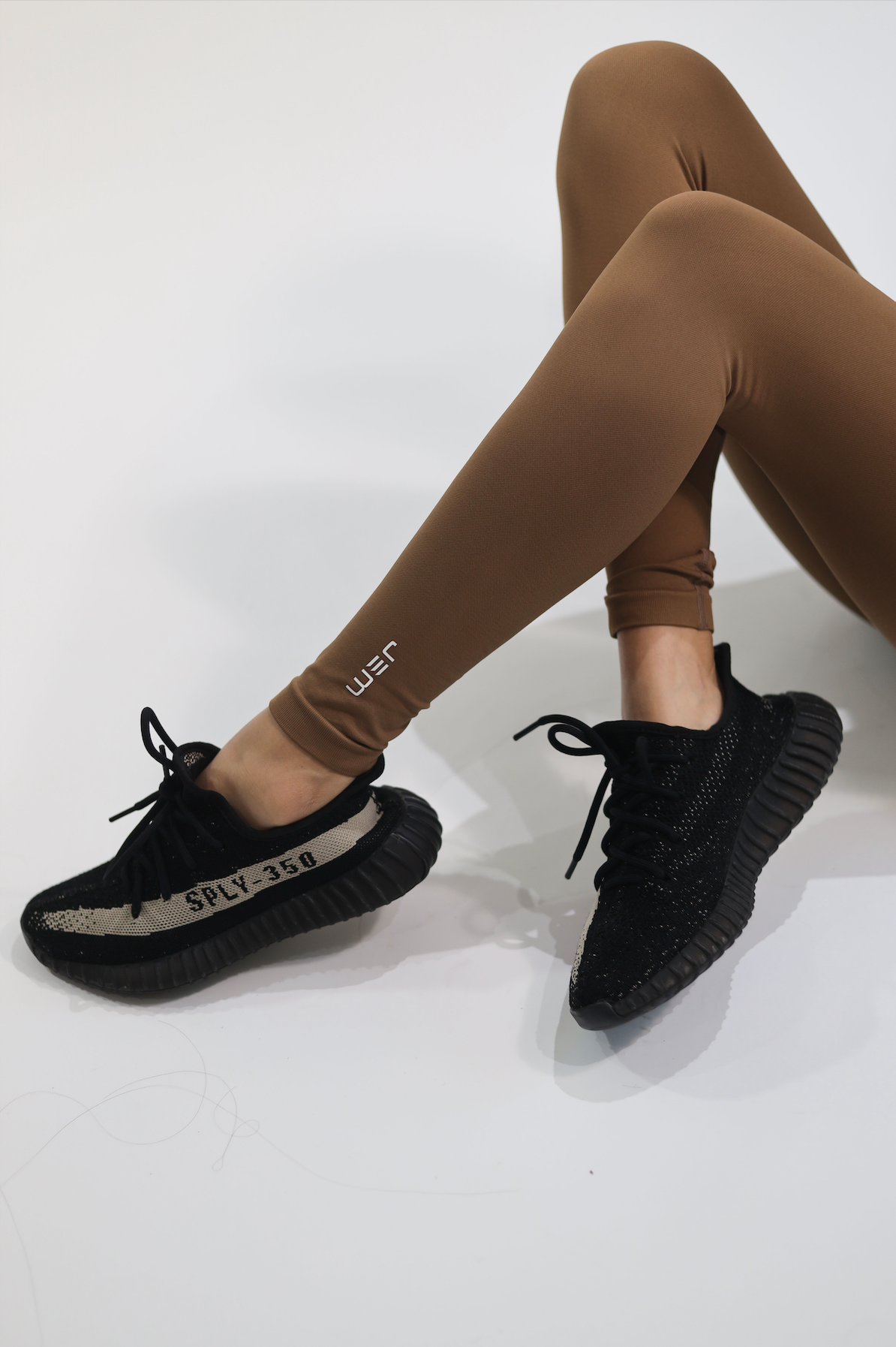 Outfit Boost 350 V2 Earth Enhanced Contour Leggings WALNUT