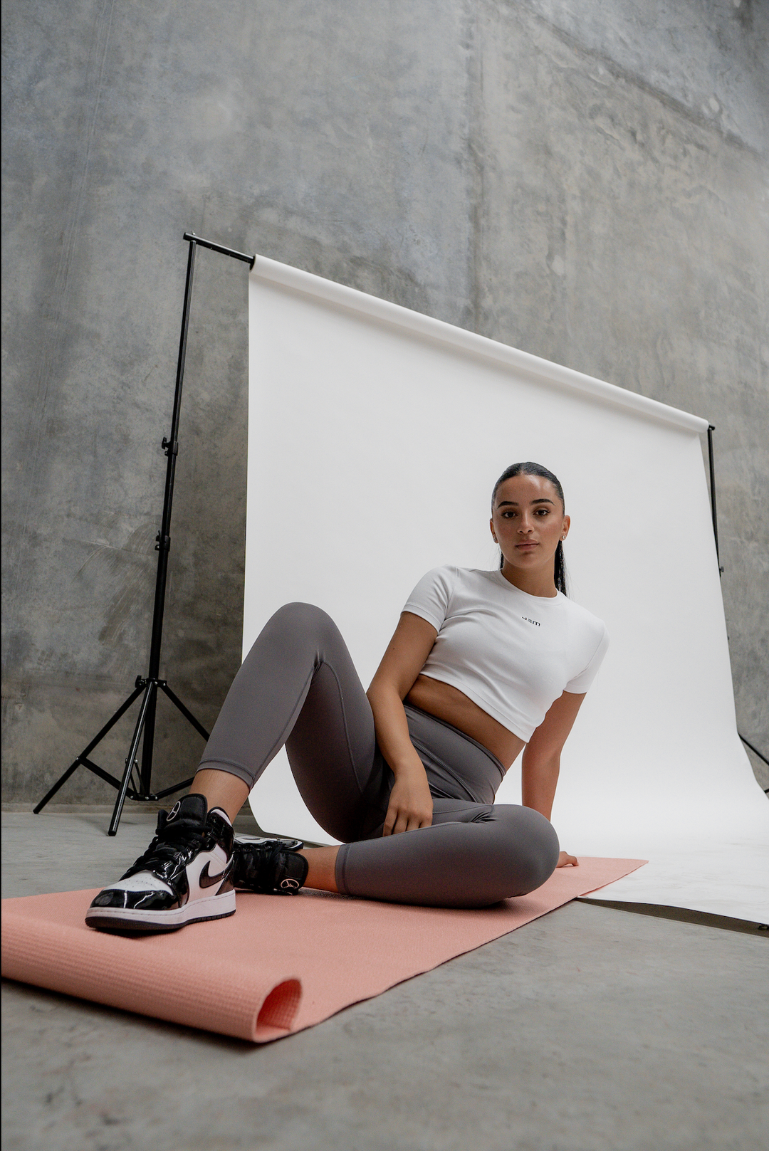 Essential leggings - charcoal – jem sporting
